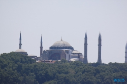 Istanbul 13.07.14 - Türkei Griechenland Rhodos Kreta Zypern Israel AIDAdiva Mittelmeer