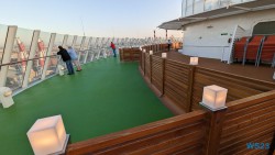 23.05.01 Deck 18 Sonnendeck Bug Von Arabien durch den Suezkanal zu Mittelmeerinseln AIDAcosma 002