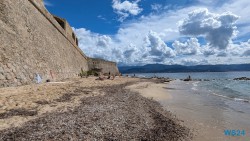 Plage Saint François Ajaccio 24.09.18 Geburtstage und Krimis virtuell und live im Mittelmeer AIDAcosma 007