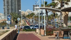 Aschdod 23.04.27 Von Arabien durch den Suezkanal zu Mittelmeerinseln AIDAcosma 012