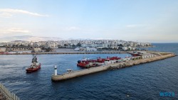 Athen 23.04.30 Von Arabien durch den Suezkanal zu Mittelmeerinseln AIDAcosma 026