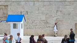 Parlament Athen 23.04.30 Von Arabien durch den Suezkanal zu Mittelmeerinseln AIDAcosma 008