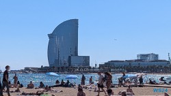 Playa de la Barceloneta Barcelona 24.09.13 Geburtstage und Krimis virtuell und live im Mittelmeer AIDAcosma 002