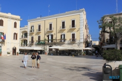 Bari 17.10.03 - Historische Städte an der Adria Italien, Korfu, Kroatien AIDAblu