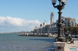 Bari 16.10.05 - Von Venedig durch die Adria AIDAbella