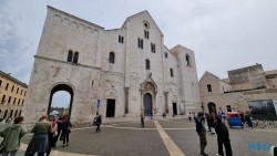 Basilika San Nicola Bari 22.04.16 - Tolle neue Ziele im Mittelmeer während Corona AIDAblu
