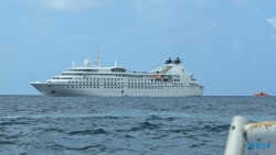 Star Pride Basseterre 24.12.03 Zu Fuß mit Taxi Fähre Boot Bus zu karibischen Stränden AIDAperla 016