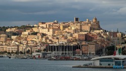 Cagliari 23.05.03 Von Arabien durch den Suezkanal zu Mittelmeerinseln AIDAcosma 011