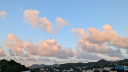 Castries 24.11.30 Zu Fuß mit Taxi Fähre Boot Bus zu karibischen Stränden AIDAperla 025