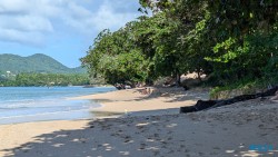 Vigie Beach Castries 24.11.30 Zu Fuß mit Taxi Fähre Boot Bus zu karibischen Stränden AIDAperla 016