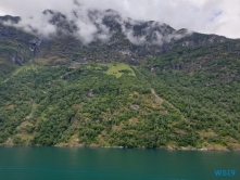 Geiranger 19.08.07 - Fjorde Berge Wasserfälle - Fantastische Natur in Norwegen AIDAbella