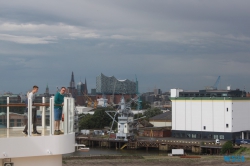 Hamburg 16.07.02 - Das neue Schiff entdecken auf der Metropolenroute AIDAprima