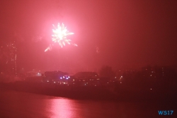 Silvester-Feuerwerk Hamburg 16.12.31 - Jahreswechsel auf der AIDAprima Metropolen