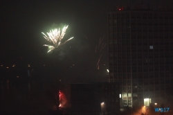 Silvester-Feuerwerk Hamburg 16.12.31 - Jahreswechsel auf der AIDAprima Metropolen