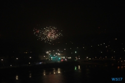 Silvester-Feuerwerk Hamburg 16.12.31 - Jahreswechsel auf der AIDAprima Metropolen