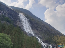 Langfossen Haugesund 19.07.30 - Fjorde Berge Wasserfälle - Fantastische Natur in Norwegen AIDAbella