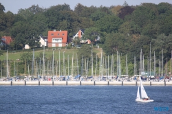 Kiel 19.07.28 - Fjorde Berge Wasserfälle - Fantastische Natur in Norwegen AIDAbella