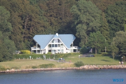 Kiel 19.07.28 - Fjorde Berge Wasserfälle - Fantastische Natur in Norwegen AIDAbella