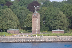 U-Boot-Ehrenmal Kiel 19.07.28 - Fjorde Berge Wasserfälle - Fantastische Natur in Norwegen AIDAbella