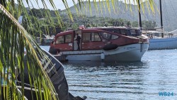 Bequia Kingstown 24.11.29 Zu Fuß mit Taxi Fähre Boot Bus zu karibischen Stränden AIDAperla 032