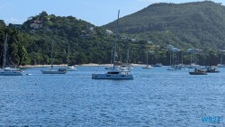 Bequia Kingstown 24.11.29 Zu Fuß mit Taxi Fähre Boot Bus zu karibischen Stränden AIDAperla 037
