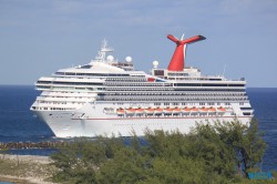 Carnival Victory Nassau 18.10.06 - Big Apple, weißer Strand am türkisen Meer, riesiger Sumpf AIDAluna