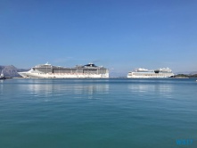 MSC Fantasia und AIDAblu Korfu 17.10.04 - Historische Städte an der Adria Italien, Korfu, Kroatien AIDAblu