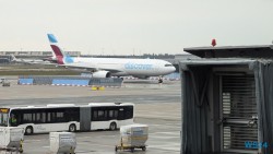 Flughafen Frankfurt La Romana 24.11.21 Zu Fuß mit Taxi Fähre Boot Bus zu karibischen Stränden AIDAperla 006