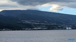 Le Port 23.11.30 Katamarane und Traumstrände auf Mauritius Seychellen Madagaskar AIDAblu 003