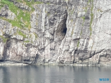 Å Leknes 19.08.04 - Fjorde Berge Wasserfälle - Fantastische Natur in Norwegen AIDAbella
