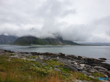 Leknes 19.08.04 - Fjorde Berge Wasserfälle - Fantastische Natur in Norwegen AIDAbella