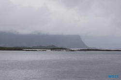 Leknes 19.08.04 - Fjorde Berge Wasserfälle - Fantastische Natur in Norwegen AIDAbella