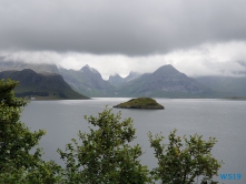 Leknes 19.08.04 - Fjorde Berge Wasserfälle - Fantastische Natur in Norwegen AIDAbella