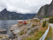 Leknes 19.08.04 - Fjorde Berge Wasserfälle - Fantastische Natur in Norwegen AIDAbella