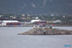 Leknes 19.08.04 - Fjorde Berge Wasserfälle - Fantastische Natur in Norwegen AIDAbella