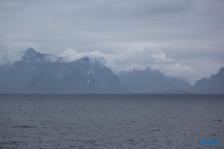 Leknes 19.08.04 - Fjorde Berge Wasserfälle - Fantastische Natur in Norwegen AIDAbella