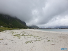 Rambergstranda Leknes 19.08.04 - Fjorde Berge Wasserfälle - Fantastische Natur in Norwegen AIDAbella