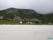 Rambergstranda Leknes 19.08.04 - Fjorde Berge Wasserfälle - Fantastische Natur in Norwegen AIDAbella