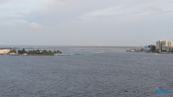 Malé 25.05.14 Begeistert zum ersten Mal in Südostasien AIDAstella 038