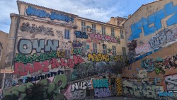 Marseille 24.09.12 Geburtstage und Krimis virtuell und live im Mittelmeer AIDAcosma 006