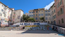 Marseille 24.09.12 Geburtstage und Krimis virtuell und live im Mittelmeer AIDAcosma 015