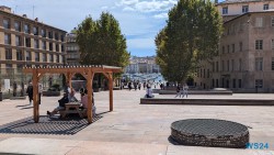 Place Villeneuve Bargemon Marseille 24.09.12 Geburtstage und Krimis virtuell und live im Mittelmeer AIDAcosma 021