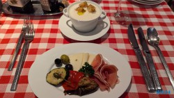 Ristorante Mamma Mia Mittelmeer 24.09.19 Geburtstage und Krimis virtuell und live im Mittelmeer AIDAcosma 017