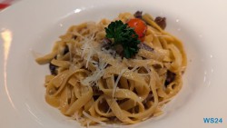 Ristorante Mamma Mia Mittelmeer 24.09.19 Geburtstage und Krimis virtuell und live im Mittelmeer AIDAcosma 018