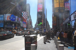 Times Square New York 18.10.12 - Big Apple, weißer Strand am türkisen Meer, riesiger Sumpf AIDAluna