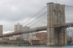 Brooklyn Bridge New York 18.10.13 - Big Apple, weißer Strand am türkisen Meer, riesiger Sumpf AIDAluna