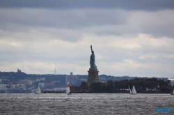 Freiheitsstatue New York 18.10.13 - Big Apple, weißer Strand am türkisen Meer, riesiger Sumpf AIDAluna