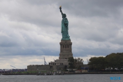 Freiheitsstatue New York 18.10.13 - Big Apple, weißer Strand am türkisen Meer, riesiger Sumpf AIDAluna