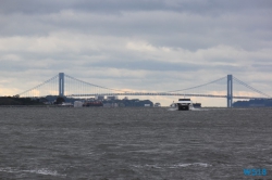 Verrazano-Narrows Bridge New York 18.10.13 - Big Apple, weißer Strand am türkisen Meer, riesiger Sumpf AIDAluna