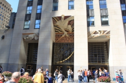 Rockefeller Center New York 18.09.30 - Big Apple, weißer Strand am türkisen Meer, riesiger Sumpf AIDAluna